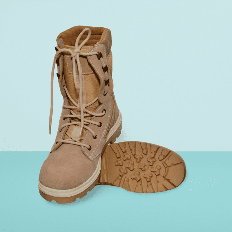 Desert combat boot